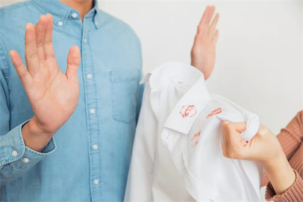 婚外情不要輕易嘗試，瘋狂之后代價(jià)慘重