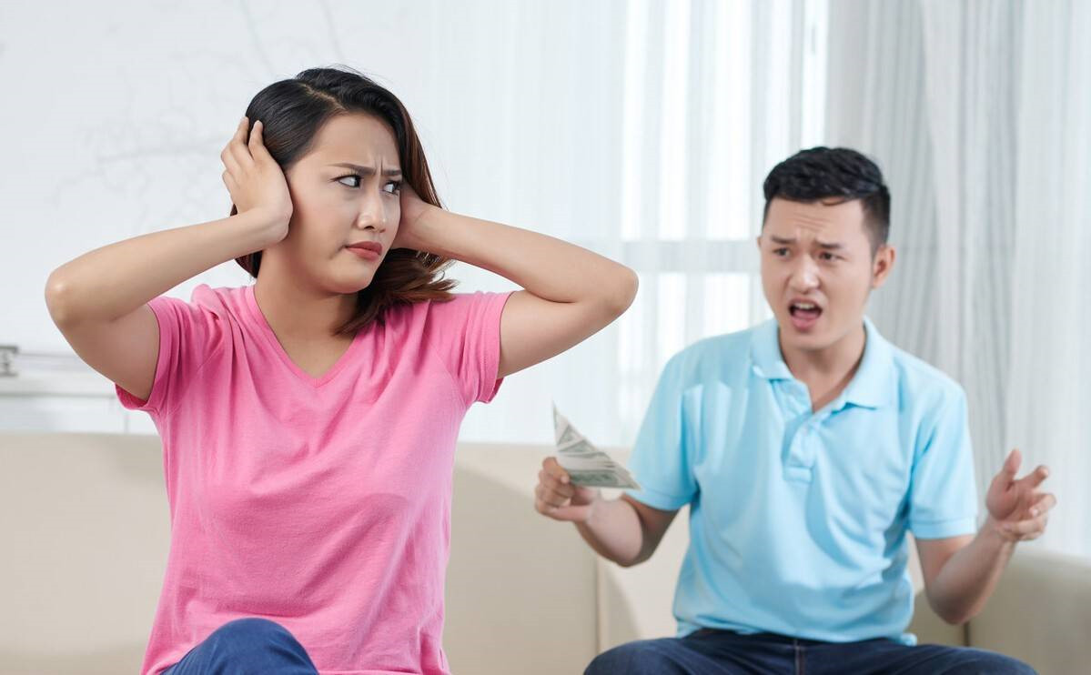 請深圳偵探幫忙進行離婚取證，該委托是否合法呢？